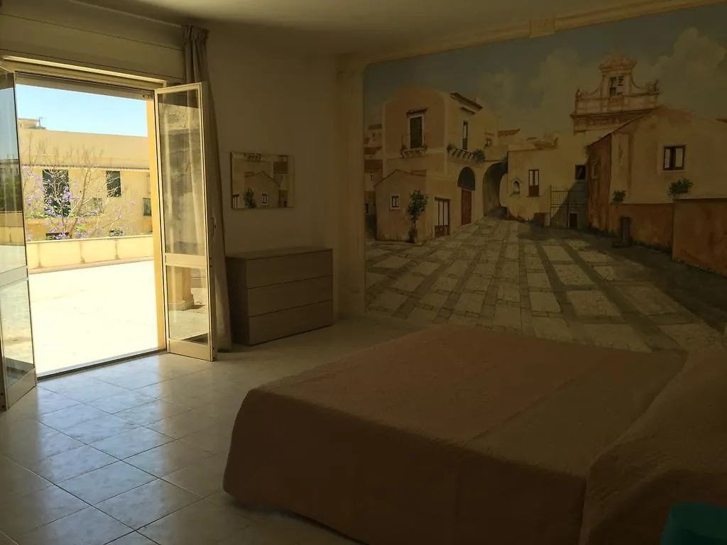 Noto Holiday